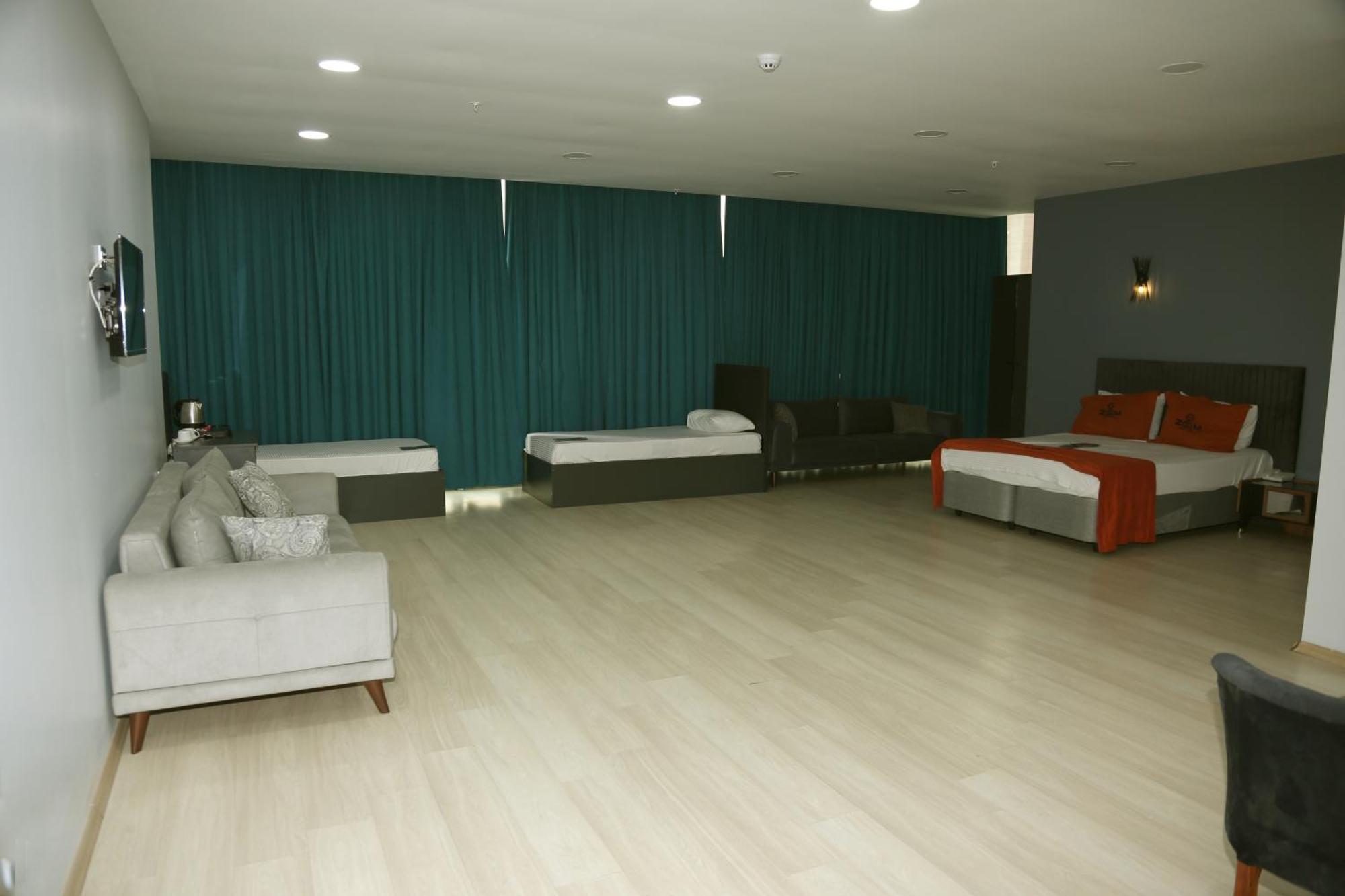 Zoom Otel