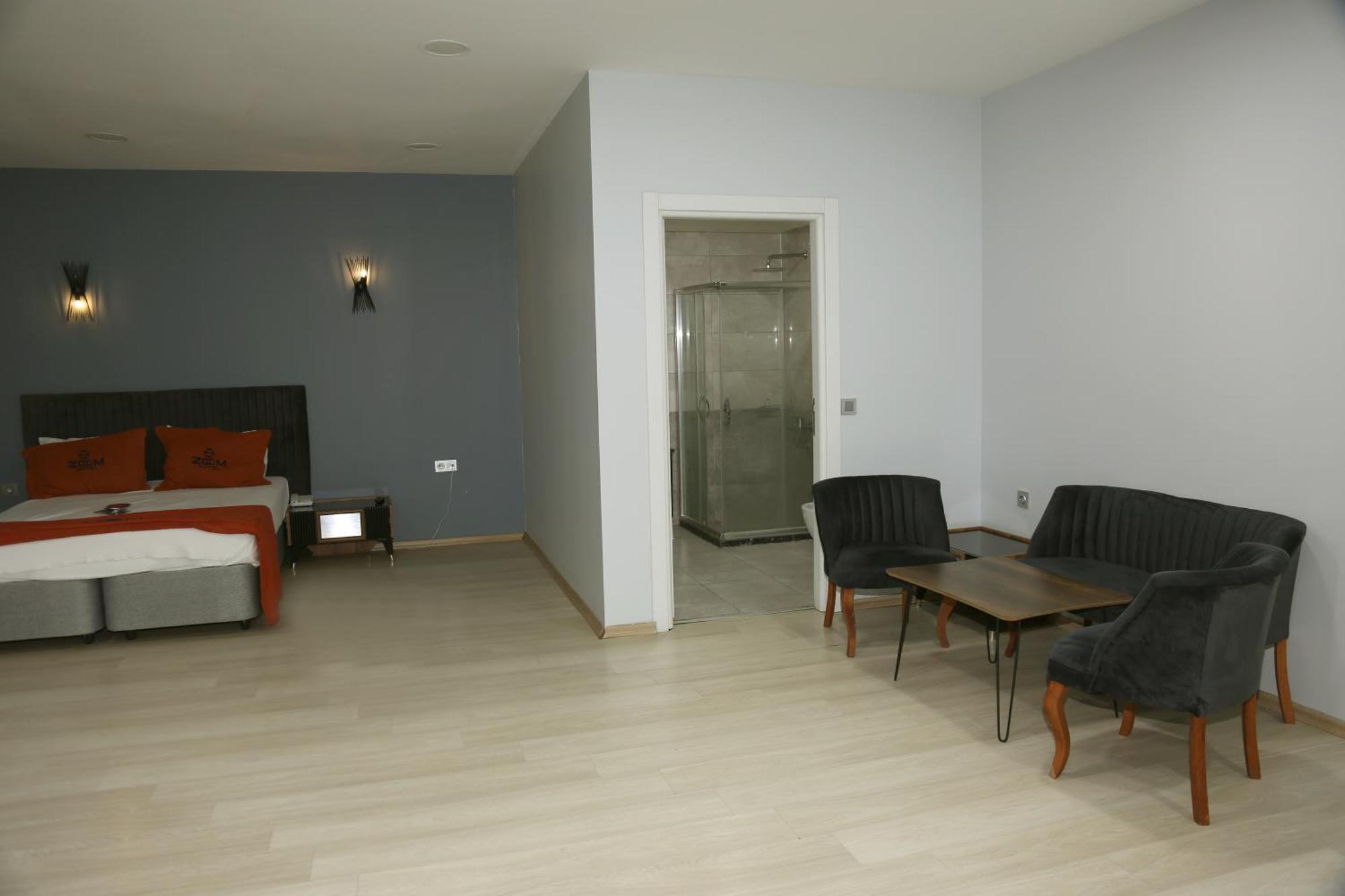 Zoom Otel *