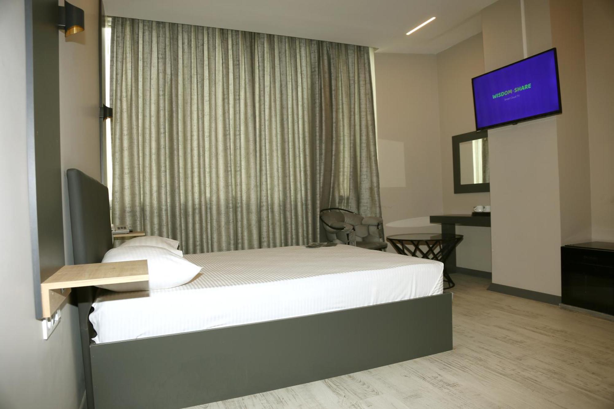 Otel Zoom *