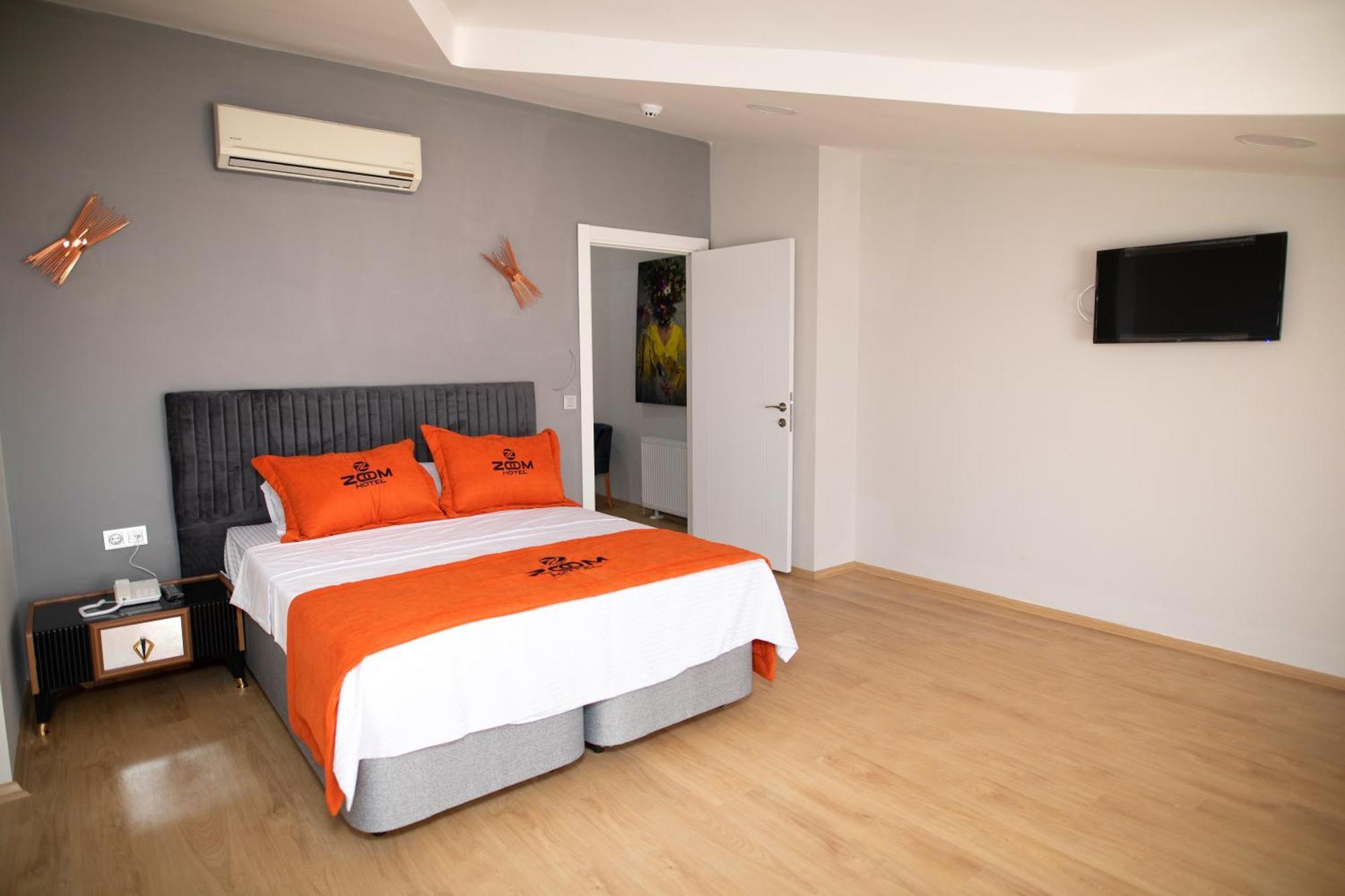 Otel Zoom