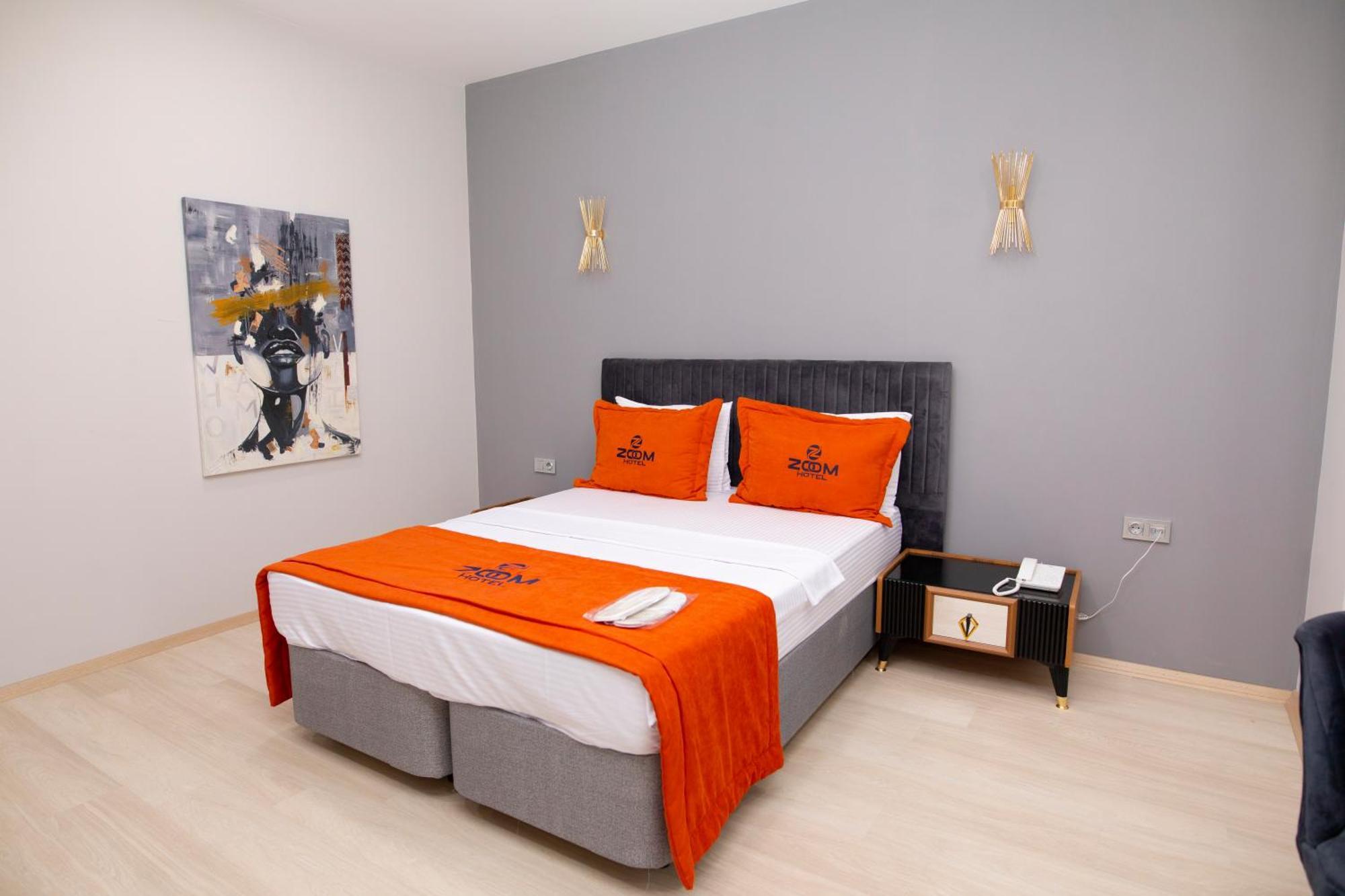 Zoom Otel *