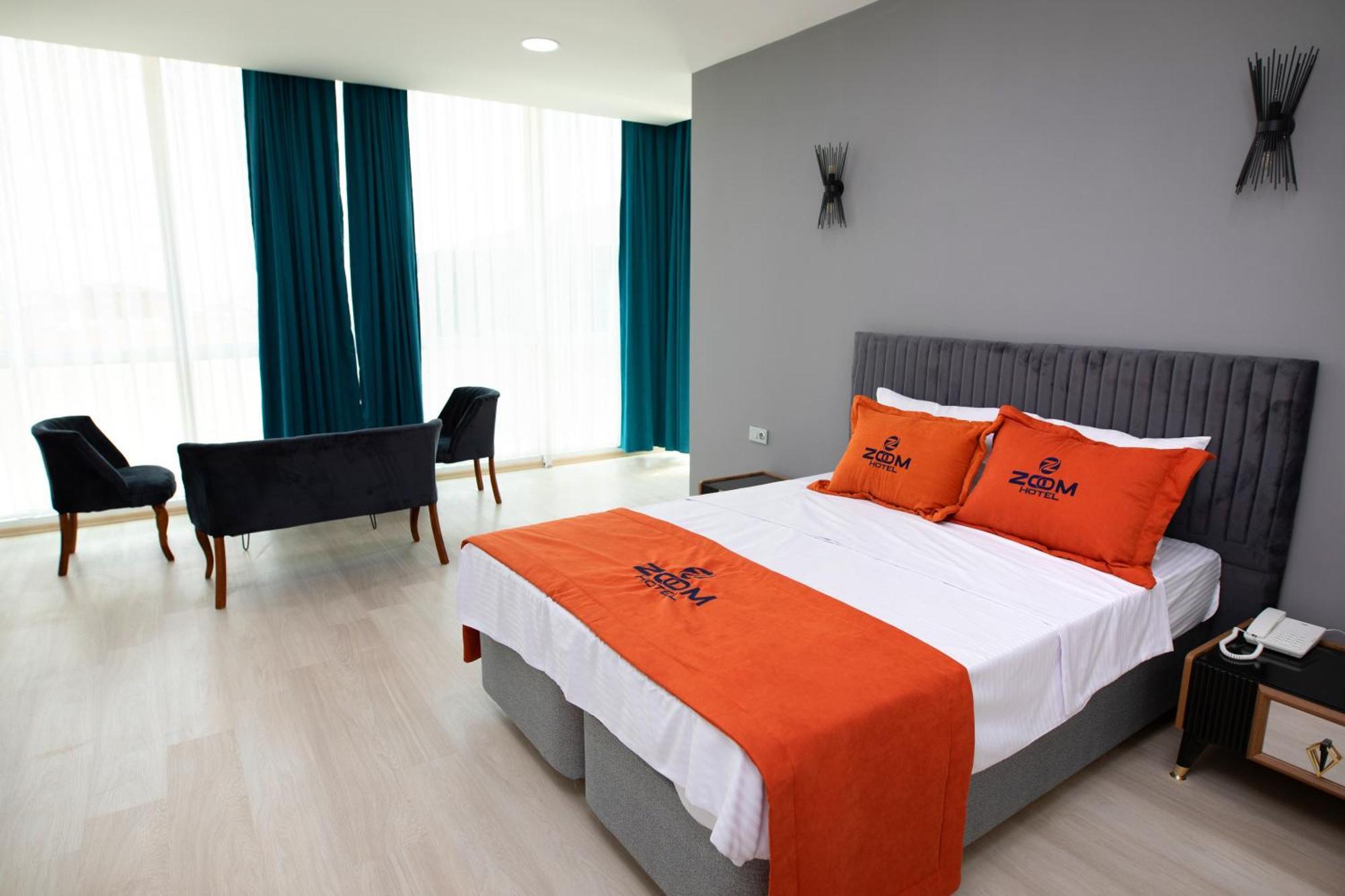 Otel Zoom