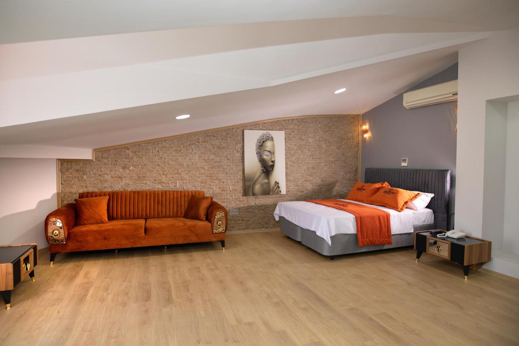 Zoom Otel