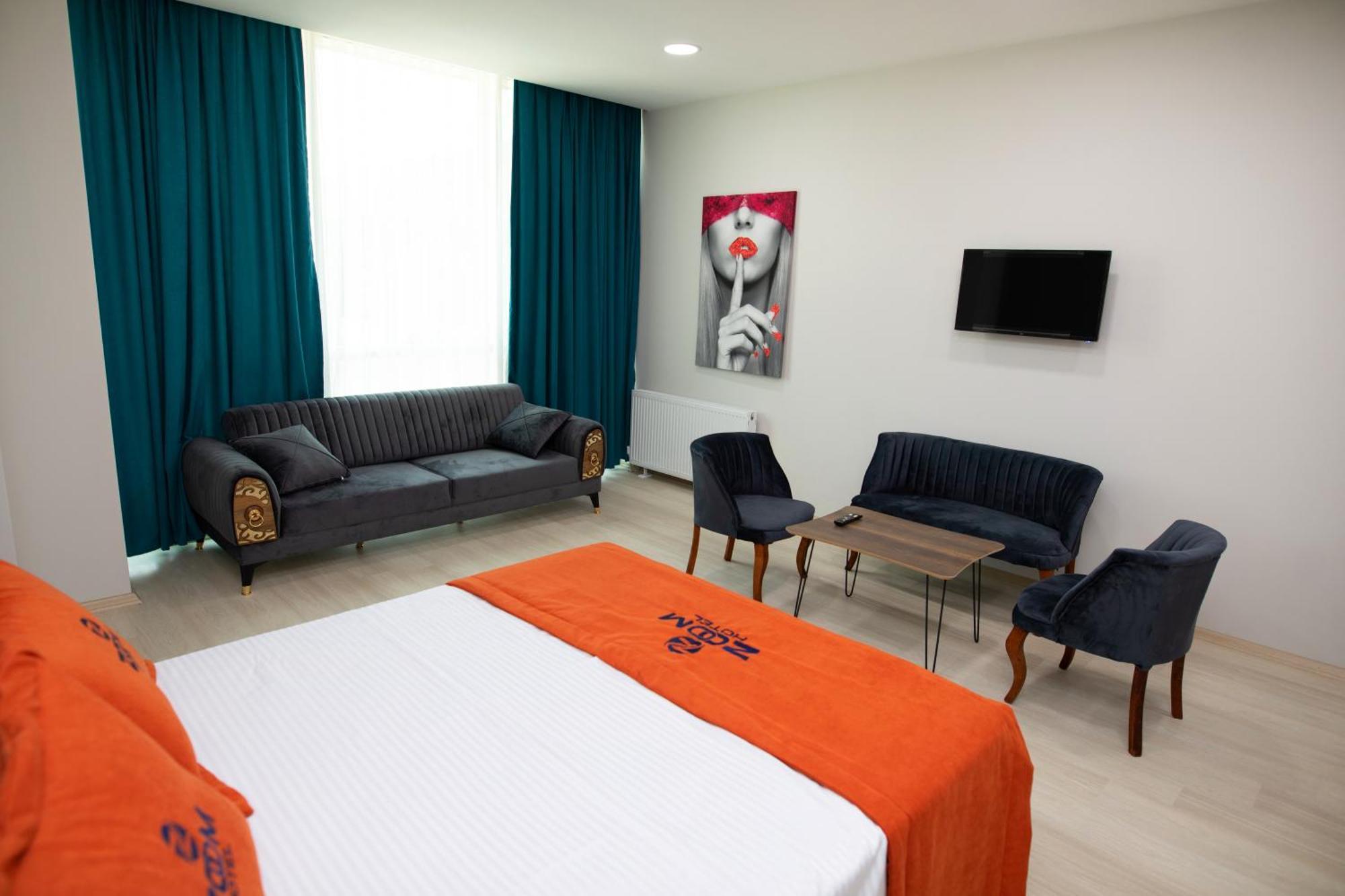 Zoom Otel *